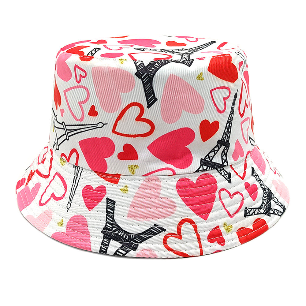 Bucket klobúk so srdiečkami – cute letný outfit ❤️