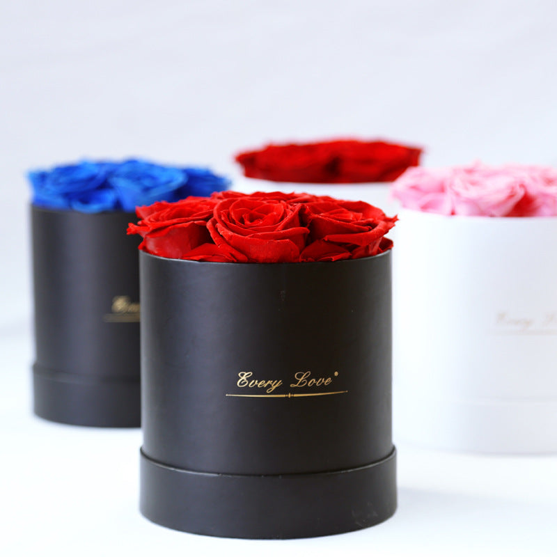 Luxusný box s večnými ružami – darček, ktorý vydrží 🌹✨