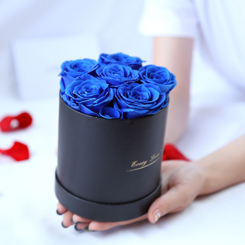 Luxusný box s večnými ružami – darček, ktorý vydrží 🌹✨
