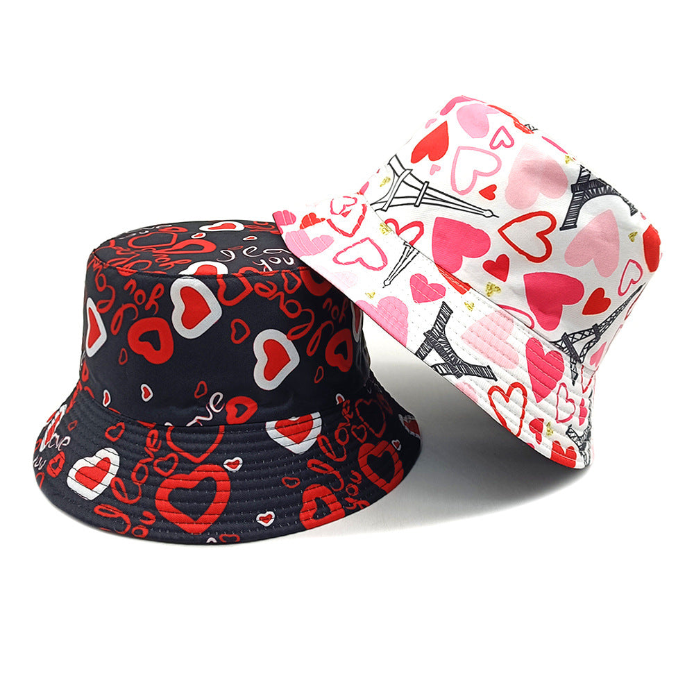 Bucket klobúk so srdiečkami – cute letný outfit ❤️