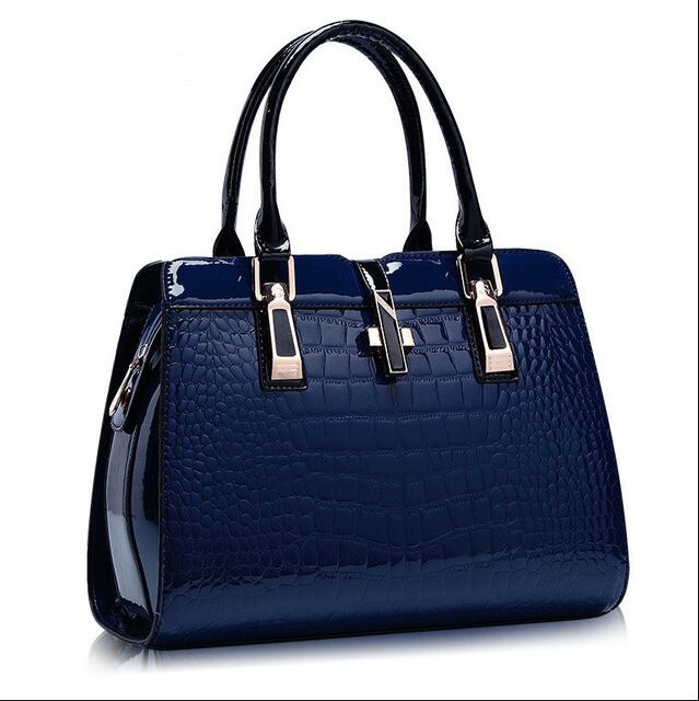 Elegantná dámska kabelka s krokodílím vzorom | štýlová a praktická 👜