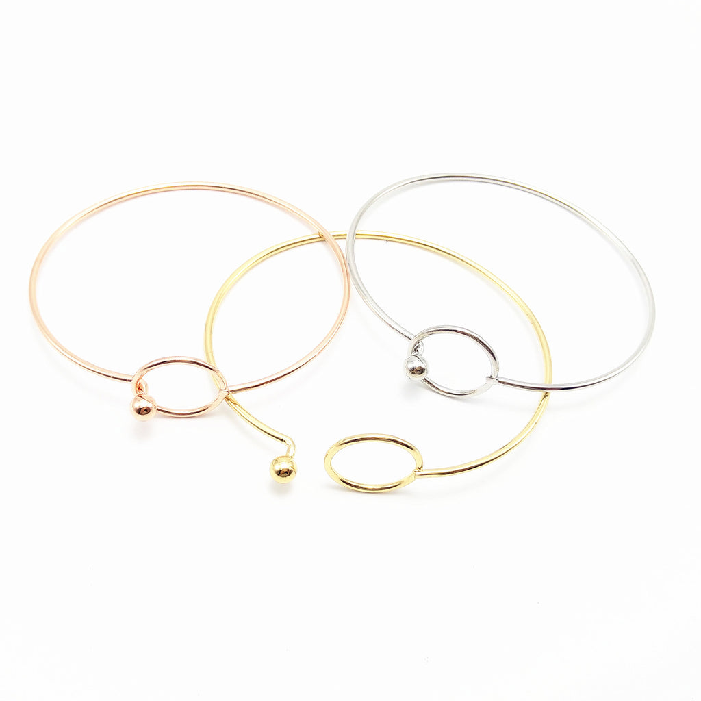 Minimalistický zlatý náramok – elegancia na každý deň ✨