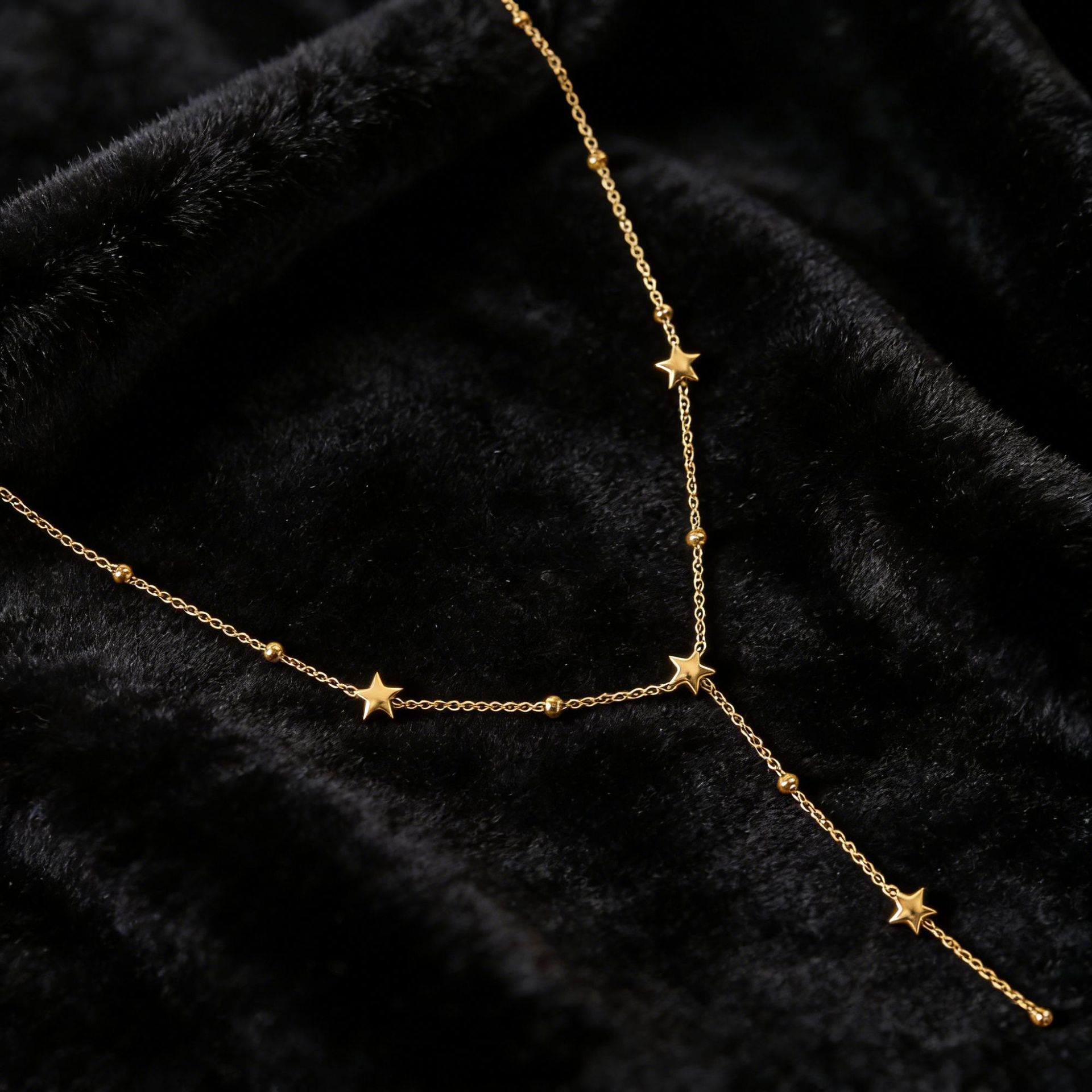Dámsky náhrdelník s hviezdou – jemný minimalistický šperk ✨